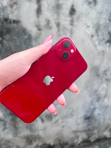 iPhone 13