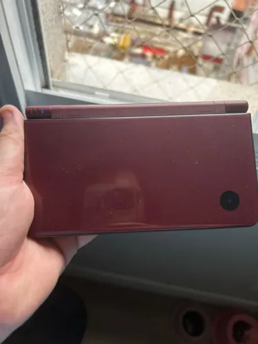 Nintendo DSI XL vinho + R4