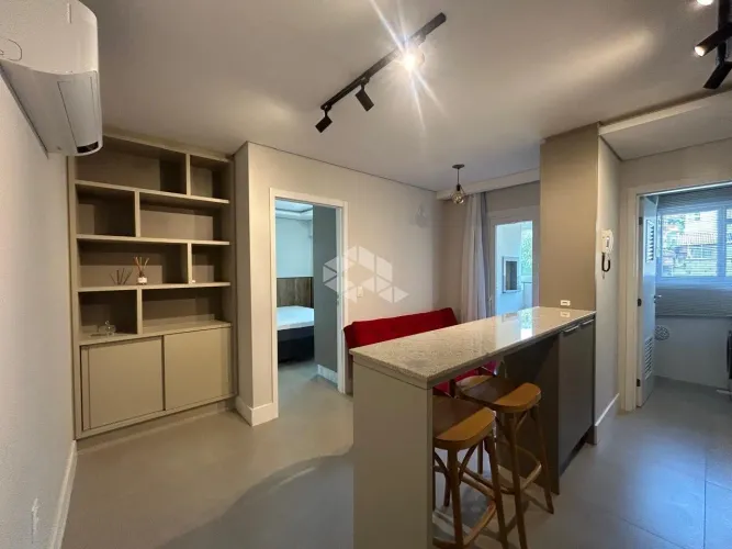 Apartamento Mobiliado com 1 quarto 1 vaga de garagem à Venda na Trindade Florianópolis