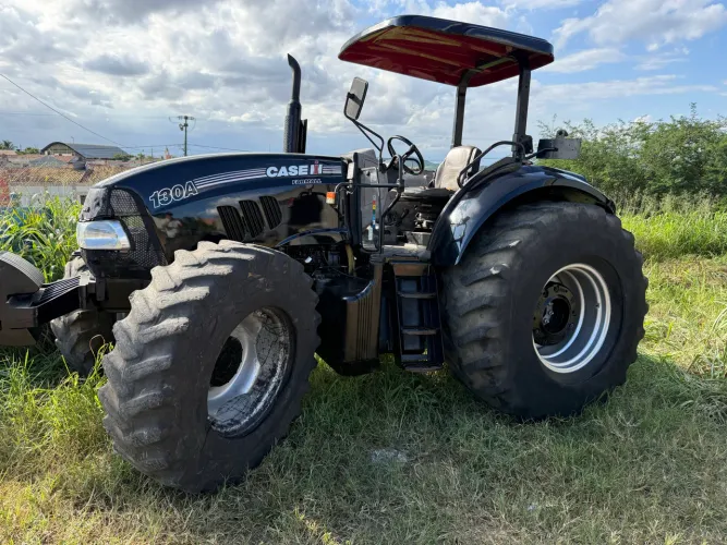 Trator case 130A 2016 com 4.000 horas trabalhados 