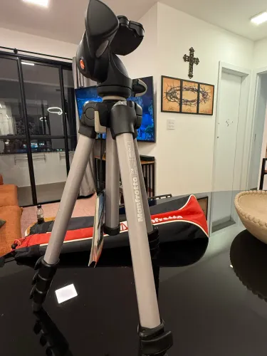Tripé Manfrotto 390 MK394-H - NOVO, NUNCA USADO