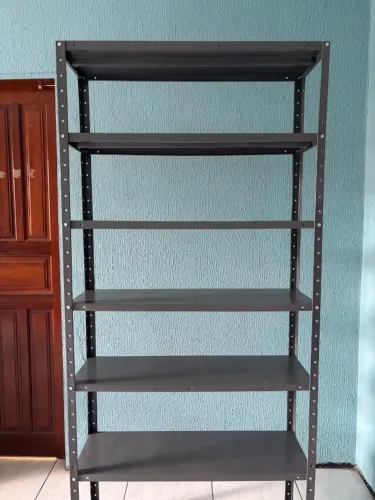 Estante galvanizada nova