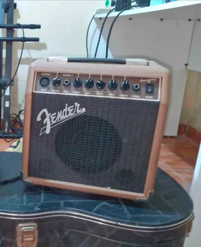 Amplificador de Violão Fender Acoustasonic 15