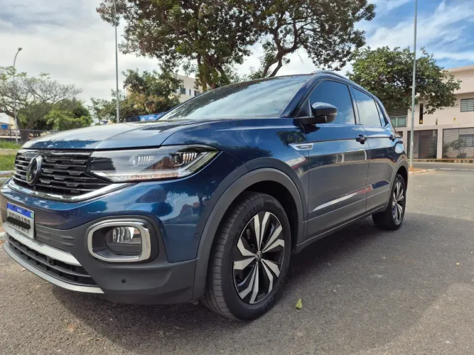 Volkswagen T-Cross Highline 1.4 TSI Flex 16V 5P AUT 2024