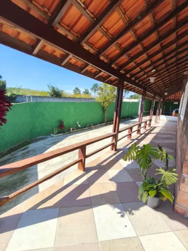 VENDO CASA COM PISCINA -ACEITA FINANCIAMENTO