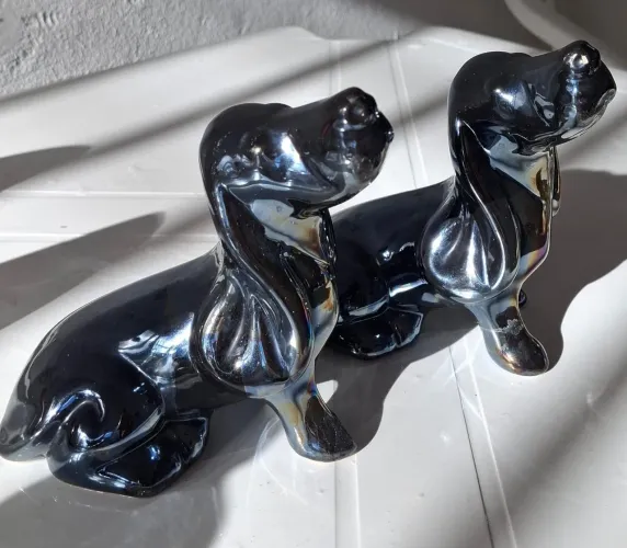 Cachorro de porcelana