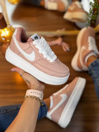 TÊNIS NIKE AIR FORCE SAGE LOW  FEMININO! 