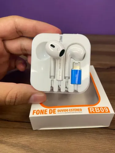 Fone de ouvido Bluetooth com Fio Lightning RB09 H?Maston an2