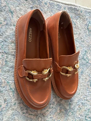 Desapego mocassim caramelo