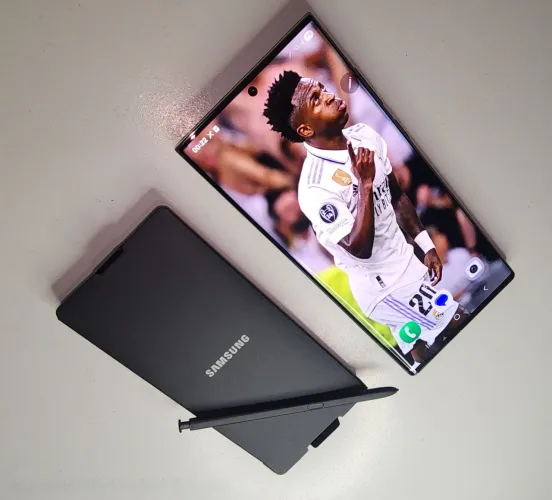 Samsung galaxy S22 ultra 256GB, cor preto, comprei dos Estados Unidos