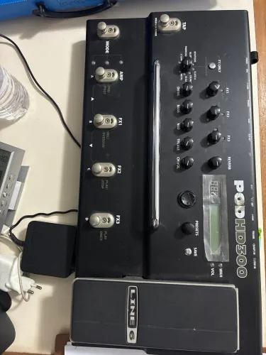 Pedaleira POD HD 300