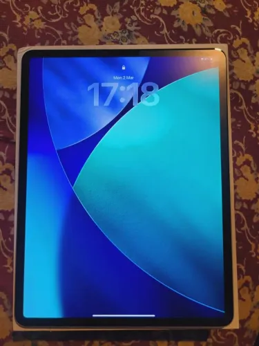 Apple iPad Pro 12.9" 2020 4ª Geração WiFi 128gb + Apple Pencil 2 - Na Caixa