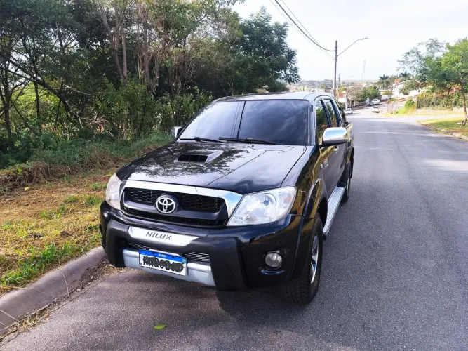 Toyota Hilux CD SRV D4-d 4X4 3.0 TDI Dies 2010
