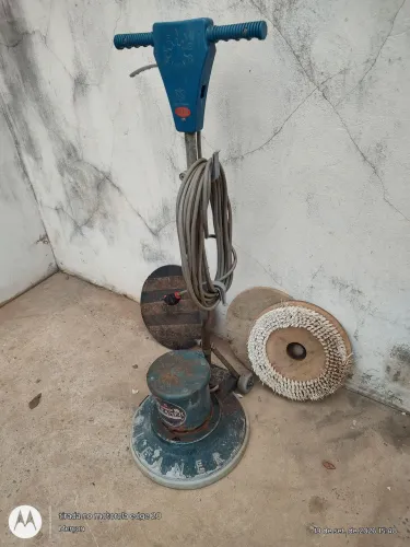 Enceradeira industrial cleaner