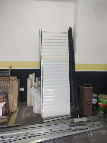 Porta Alumínio 192 x 61 