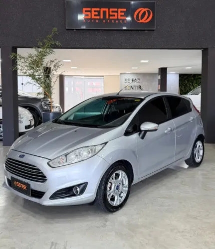 Ford Fiesta 1.6 16V Flex Aut. 5P 2015