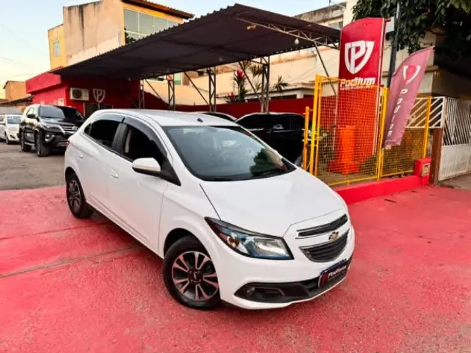Chevrolet Onix Hatch LTZ 1.4 8V Flex Power Mec. 4P 2016
