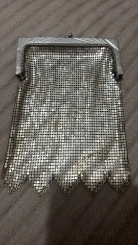 Bolsa sem corrente prateada