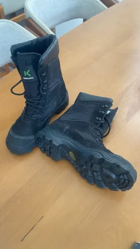 Bota coturno Kalucci 