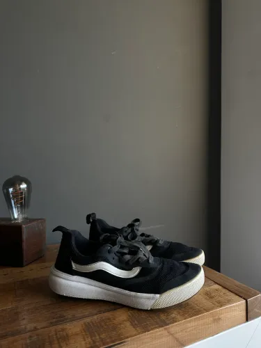 tênis vans ultrarange original 37