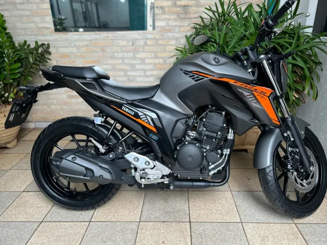 Yamaha FZ25 250 Fazer Connected 2025