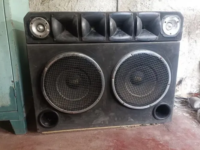 Caixa de som automotivo Eros