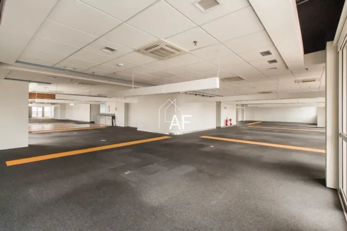 Conjunto para Venda e Locação, 18 conjuntos, 18 vagas de garagem, 873 m²