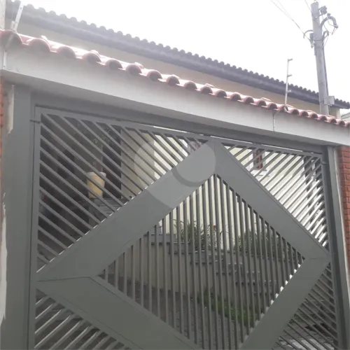 Sobrado com excelente terreno- Otimo para Construtores
