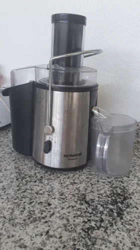 Centrífuga de Sucos Mondial - Premium 700W e 127V (Pouquíssimo Uso!)