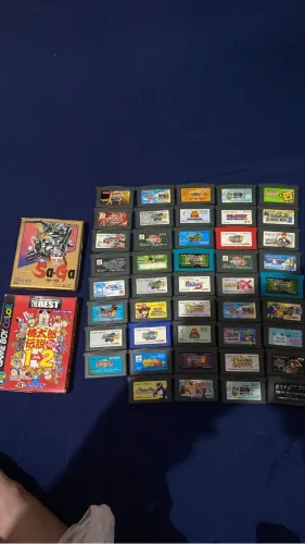 Lote de jogos de game boy