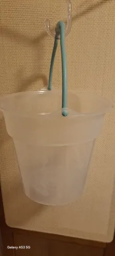 Trio de baldes plasticos com graduacao ate 8 litros