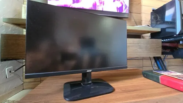 Monitor Game Acer para retirada de peça