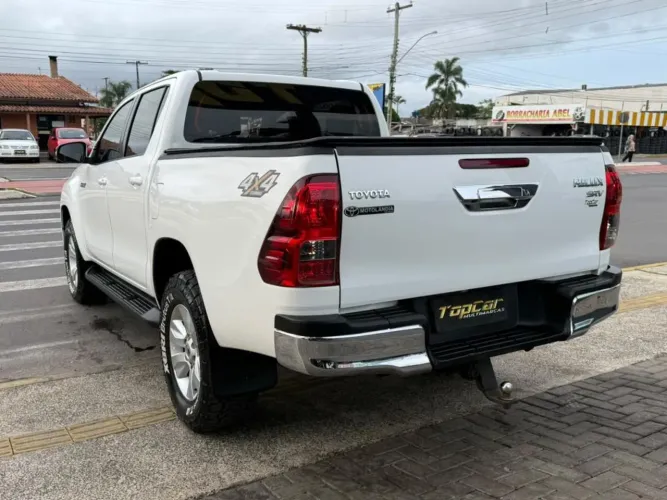 Toyota Hilux CD SRV 4X4 2.8 TDI Diesel Aut. 2017