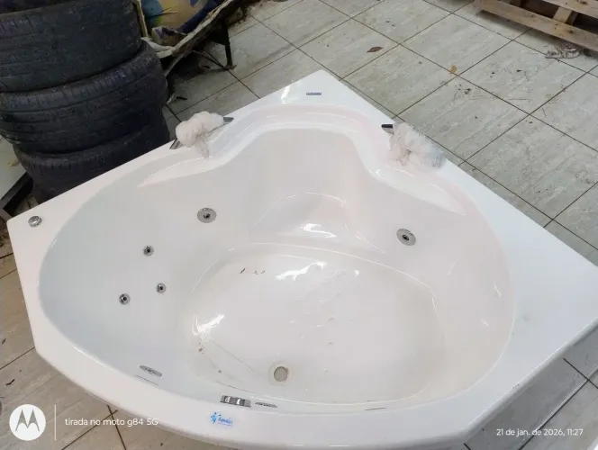 Banheira Aqualax brinco de princesa padrão em gel coat