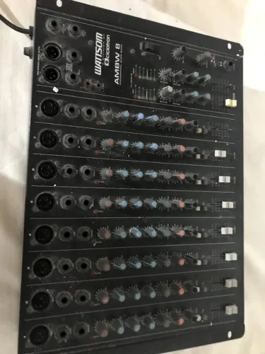 Mesa de Som Ciclotron Wattsom AMBW 8 - Preço para Desapego