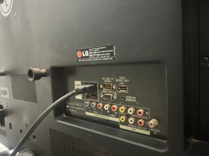 TV 42 polegadas não é smart 