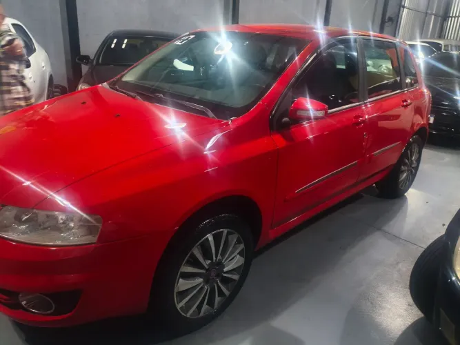 Fiat Stilo 1.8 Attractive Flex 8V 5P 2010