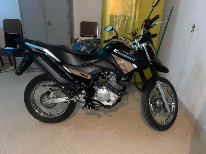 Yamaha Crosser 150 Z 2024 ? apenas 3.300 km ? impecável