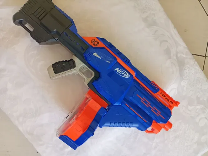 NERF INFINUS ELITE - 30 DARDOS - ORIGINAL 