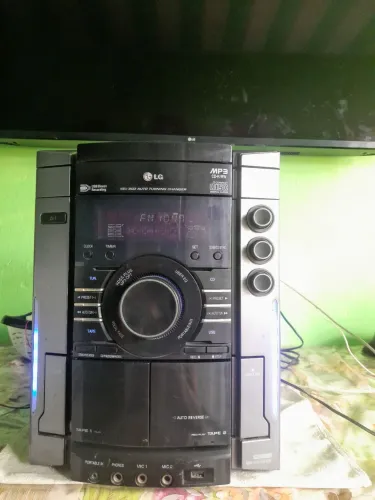 Vendo essa cabeça de som lg 150wt de potencia