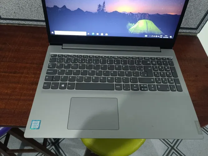 Notebook Lenovo Intel última geração/4gb ddr4/509gb/wi-fi webcam bluetooth hdmi windows 