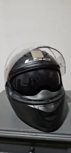 Capacete LS2 strean com óculos interno