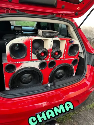 Vendo som automotivo em ótimo estado, tudo funcionando perfeitamente.