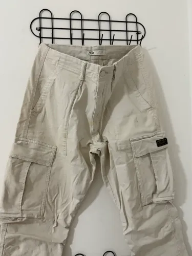 Calça Zara