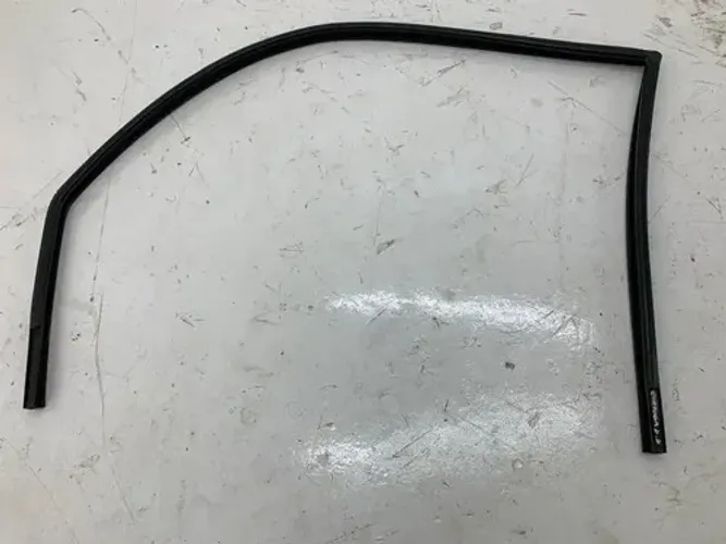 Borracha Guarnição Porta Dianteira Direita Seat Cordoba 2001