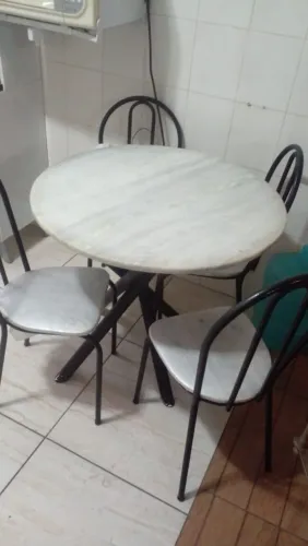 Conjunto de Mesa e cadeiras cozinha