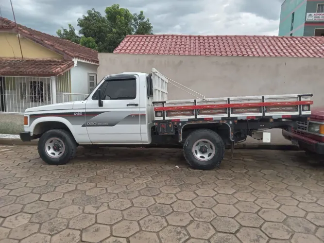 D20 caminhonete custon a diesel ano 95