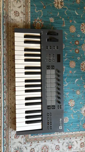Teclado Controlador Novation Flkey37