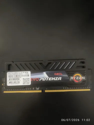 Memória RAM Geil Evo Potenza 3200MHz CL16 8GB