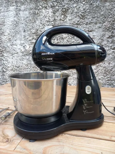 Batedeira Turbo Prime Britânia (bate pão) 500W de Potência Absurda